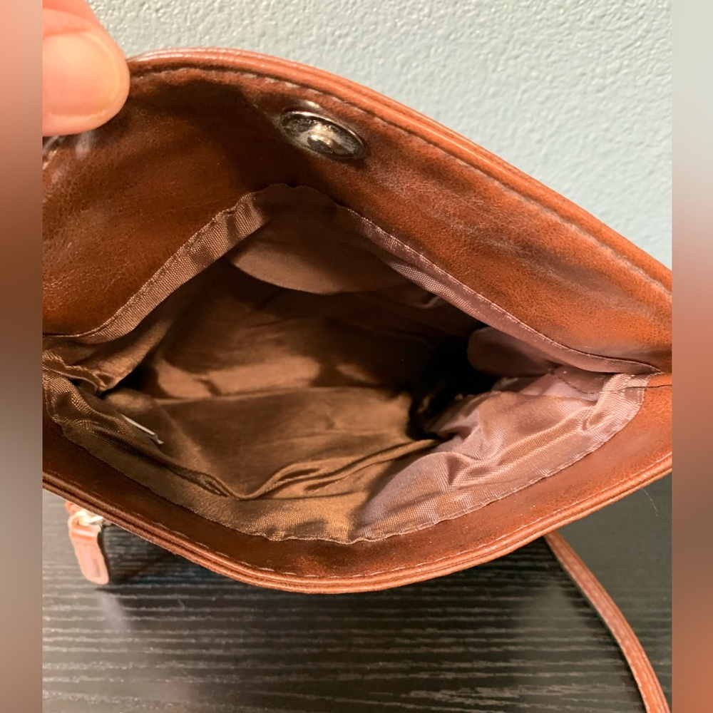 Slim brown cross body purse - Picture 3 of 6